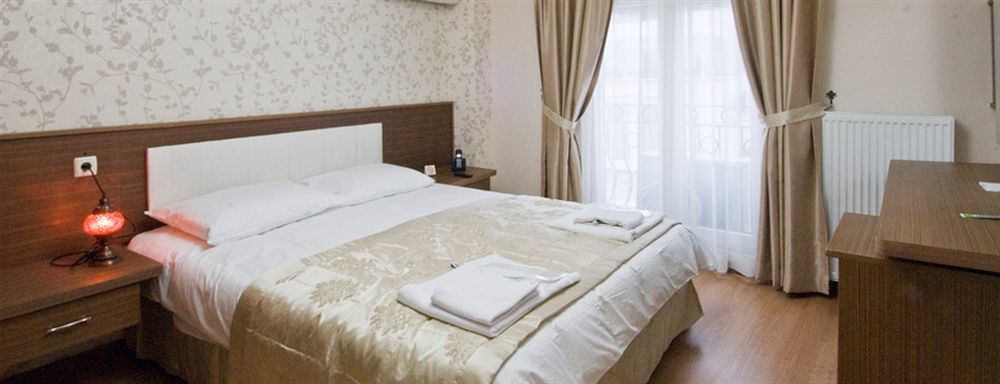 フラワー パレス ホテル イスタンブール エクステリア 写真